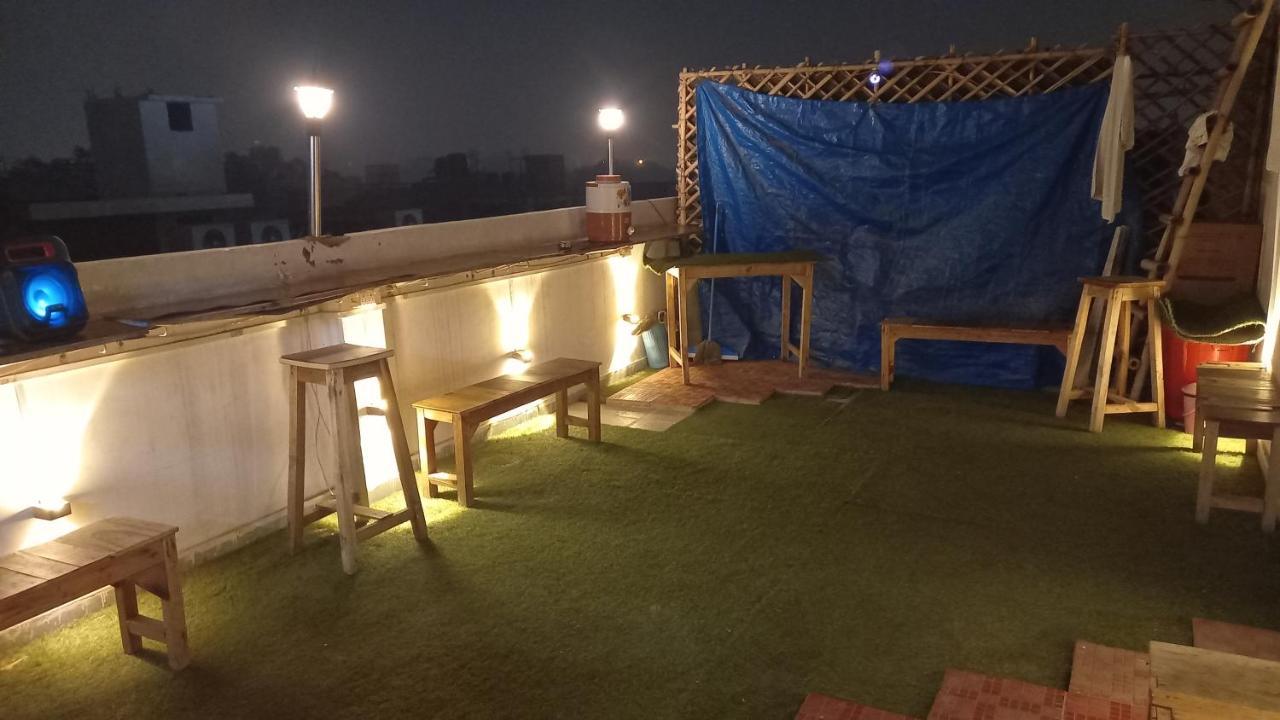 Sprinklers Hostel Új-Delhi Kültér fotó